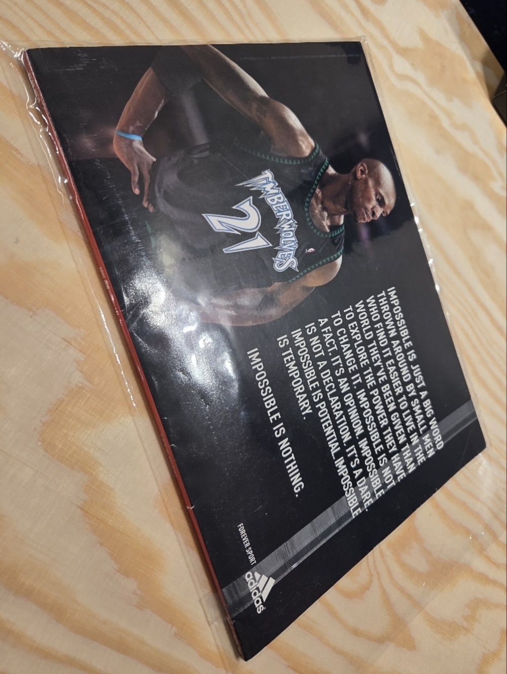SLAM Magazine - LeBron James Cover (April 2004) Cover - Issue #79 - Picture 2 of 2